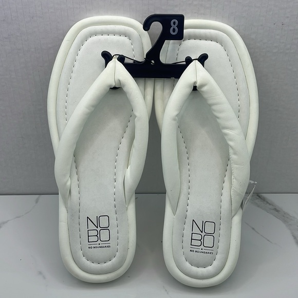 Puffy Flip Flops from No Boundaries - Picture 7 of 10